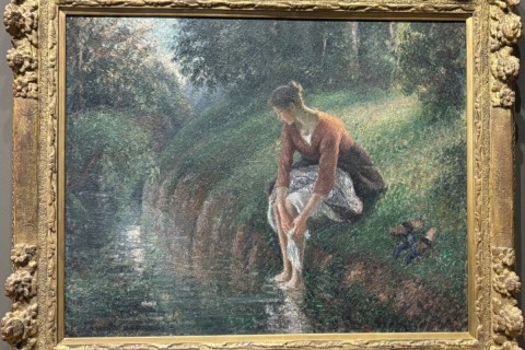 Camille Pissarro "Woman Bathing Her Feed in a Brook" 1894/95, Art Institute of Chicago