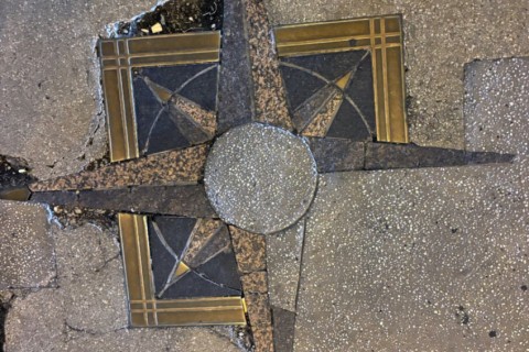 Street Compass, State St., Chicago IL
