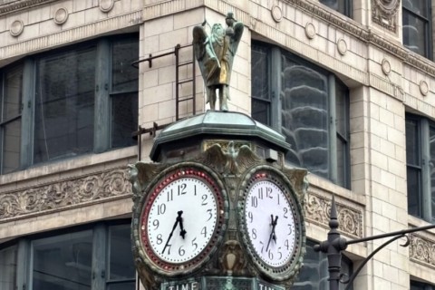 Marshall Field’s clock, Corner of State & Randolph, Chicago IL